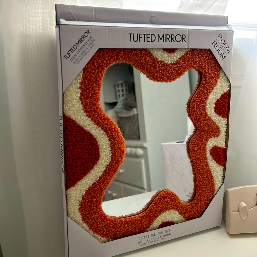 NEW Room2Room tufted mirror🧡